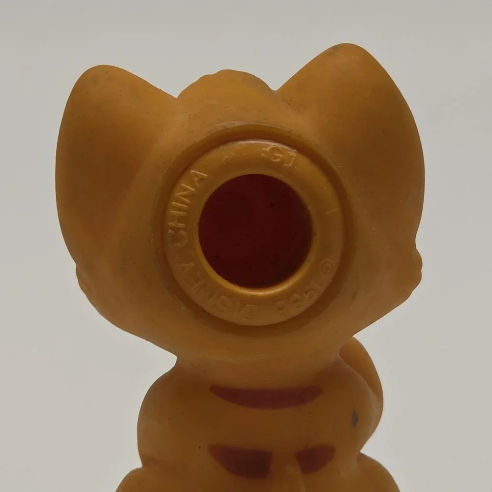 1988 Disney McDonalds Oliver & Company Oliver Orange Cat Fingerpuppet Toy